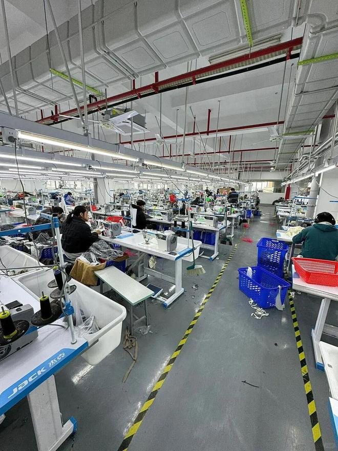 Garment sewing workshop